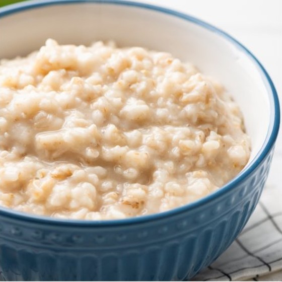Овсянка с яйцом и пармезаном